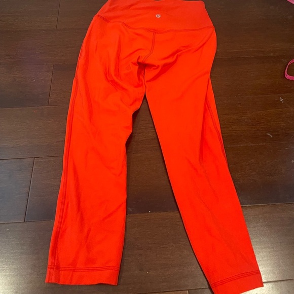 lululemon Bright vibrant Orange/red Leggings 6 crop 21 inches - Picture 1 of 8